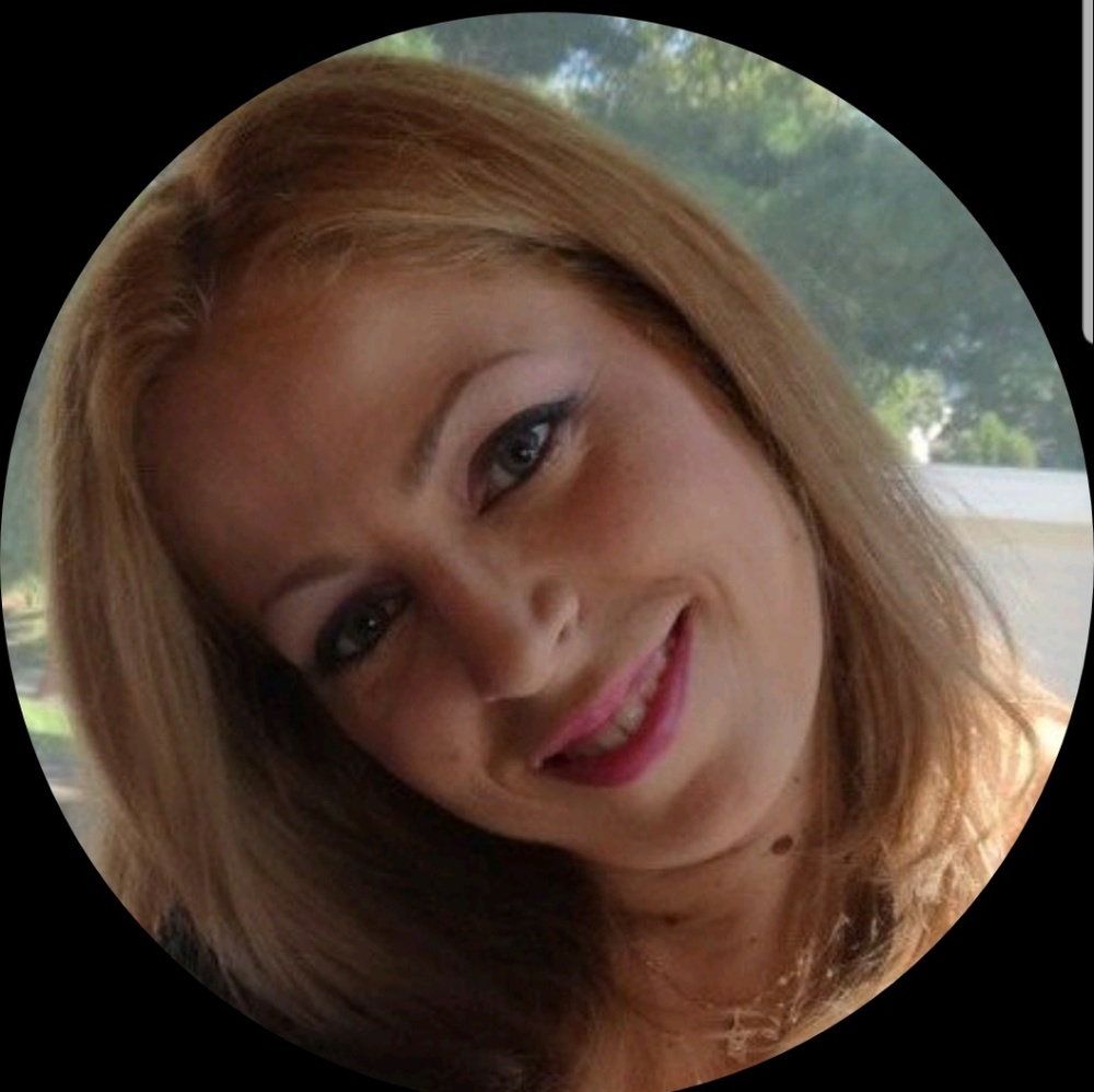 Meet your Posher, Lorena